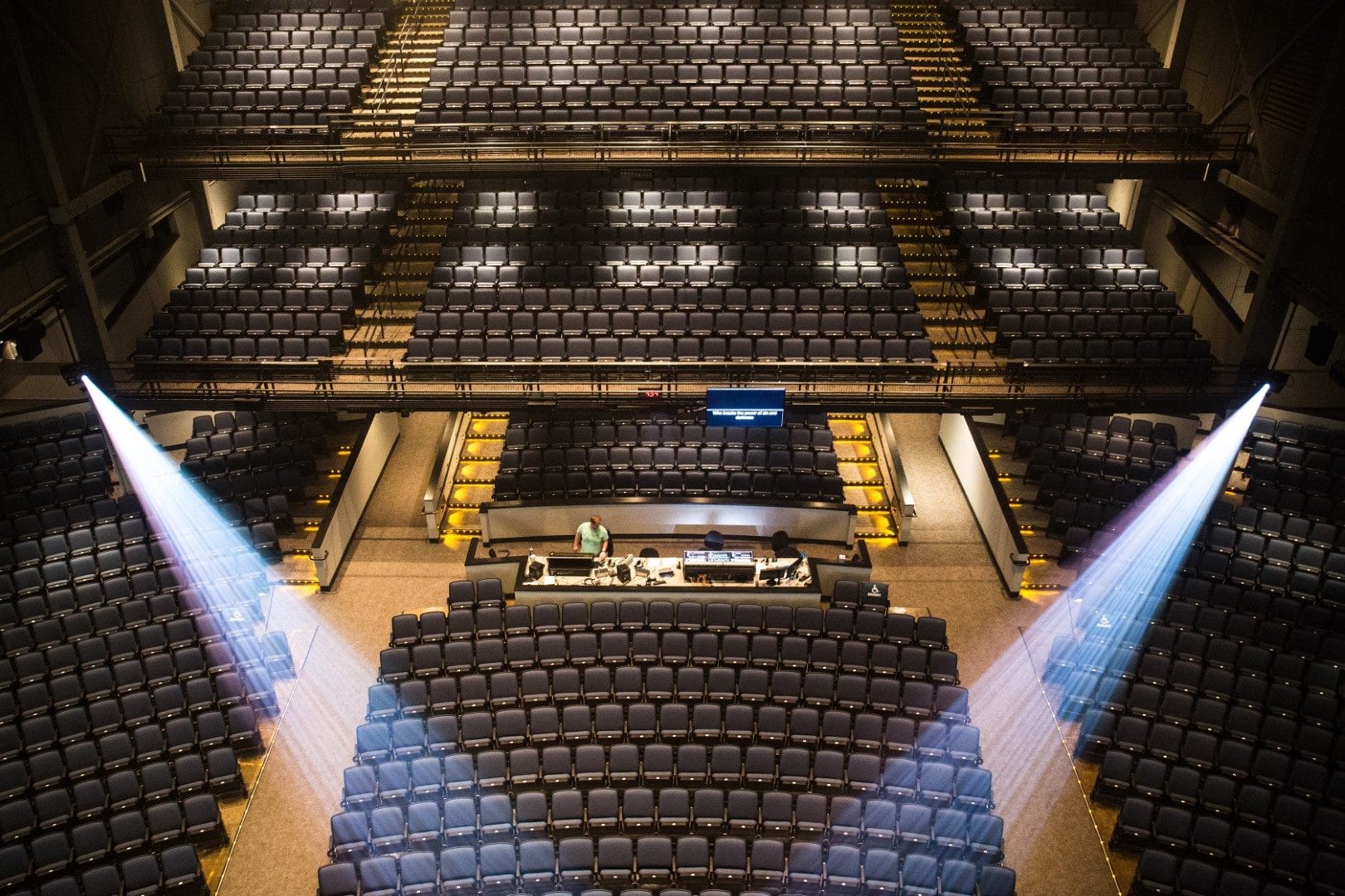 5 Theatre Lighting Tips