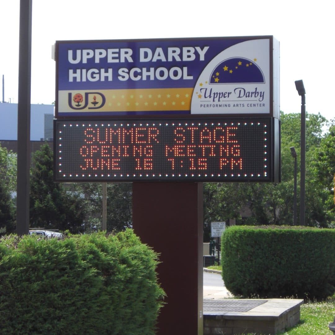 Top 5 Uses of Digital Signage for Schools
