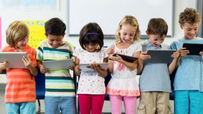 The Best Ways to Use Tablets in the Classroom with Students