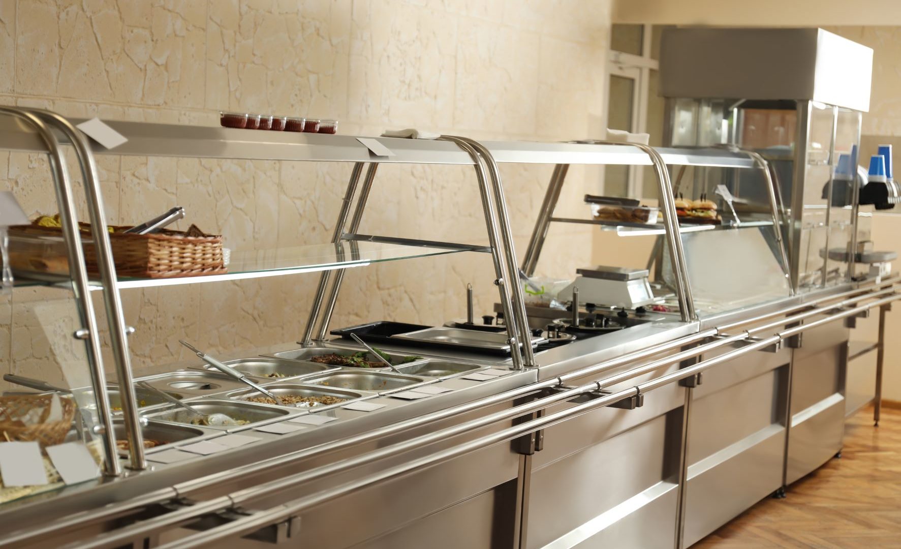 5 Things You Should Keep in Mind Before Shopping for School Kitchen Equipment