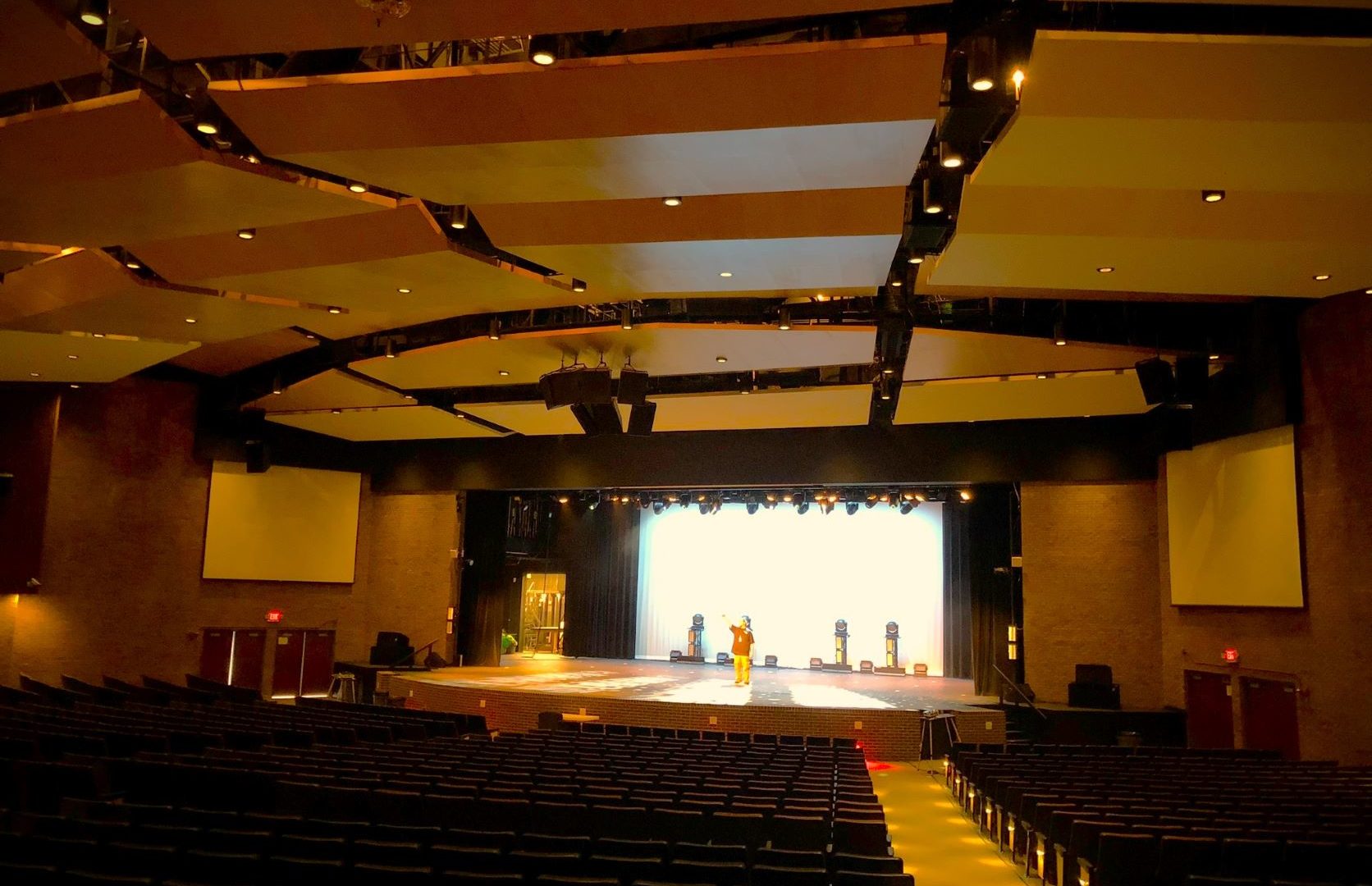 Selecting Products to Enhance Your Stage