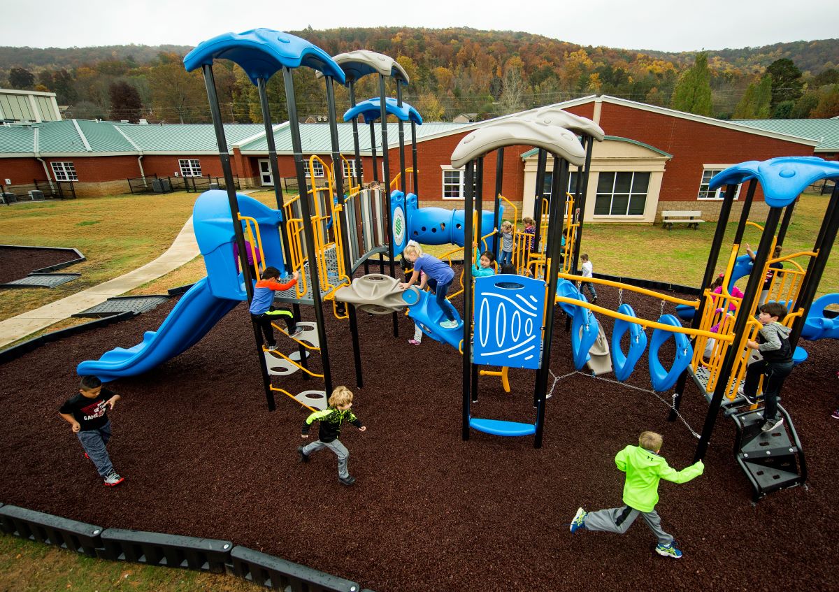 Pros and Cons of Each Type of Playground Safety Surfacing