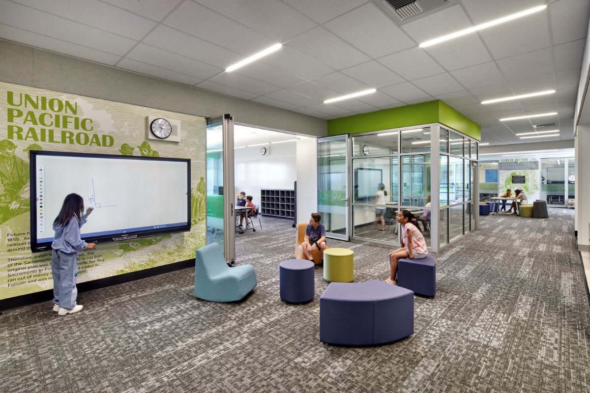 Designing Schools for the Digital Age