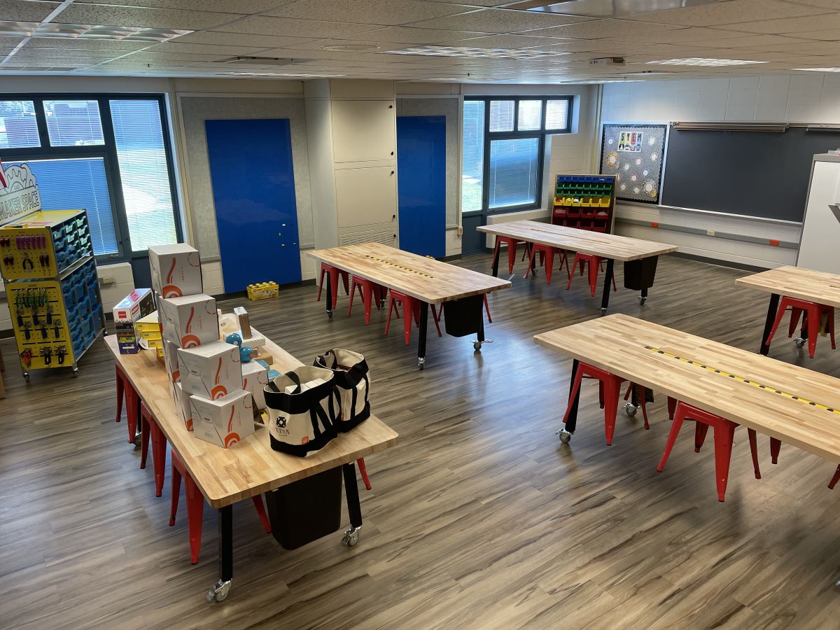 How Makerspace Environments Empower Students and Teachers